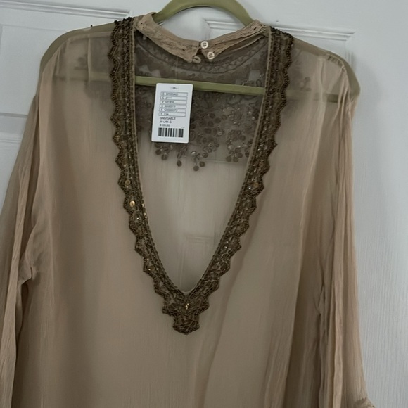 Kimchi Blue Sheer Beautiful Top - Picture 6 of 10